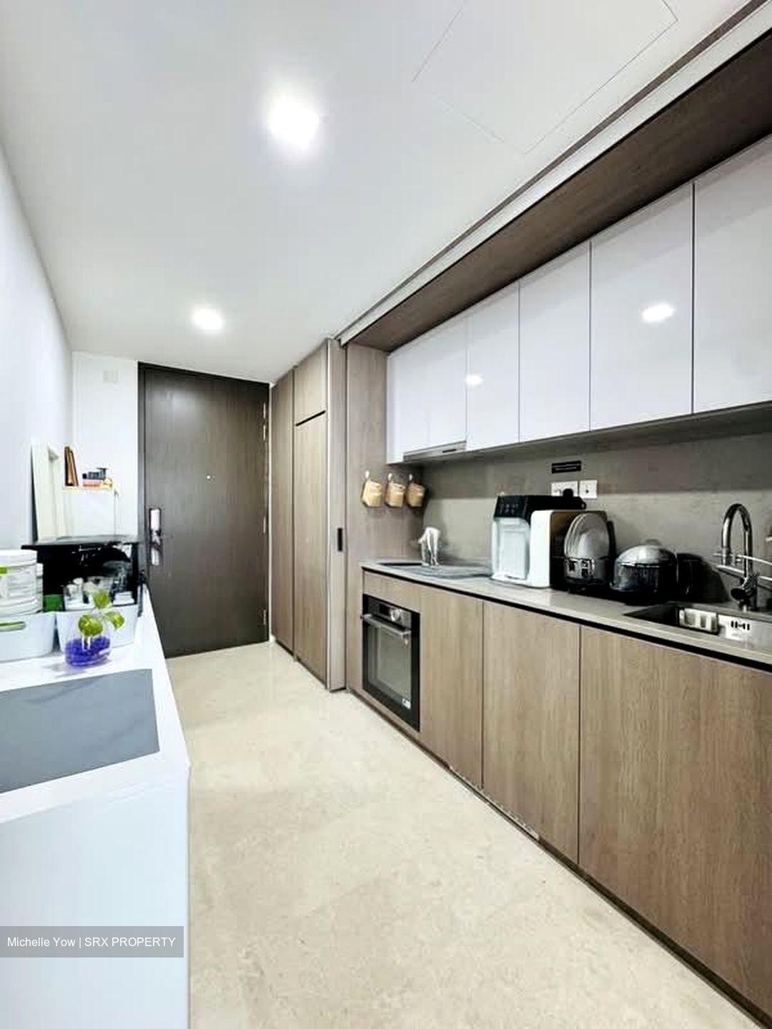 Avenue South Residence (D3), Apartment #592481391